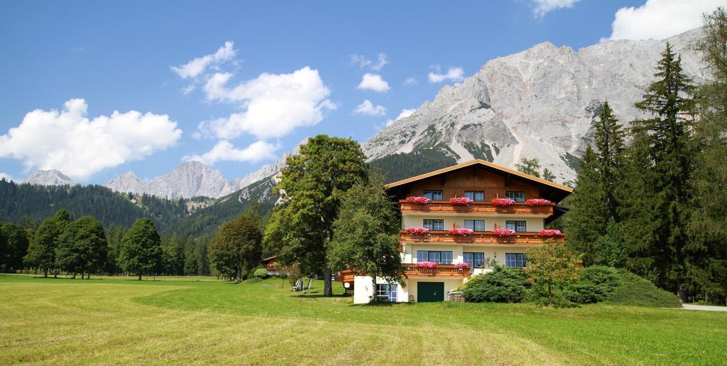 Alpenperle Hotel Ramsau am Dachstein Exterior photo